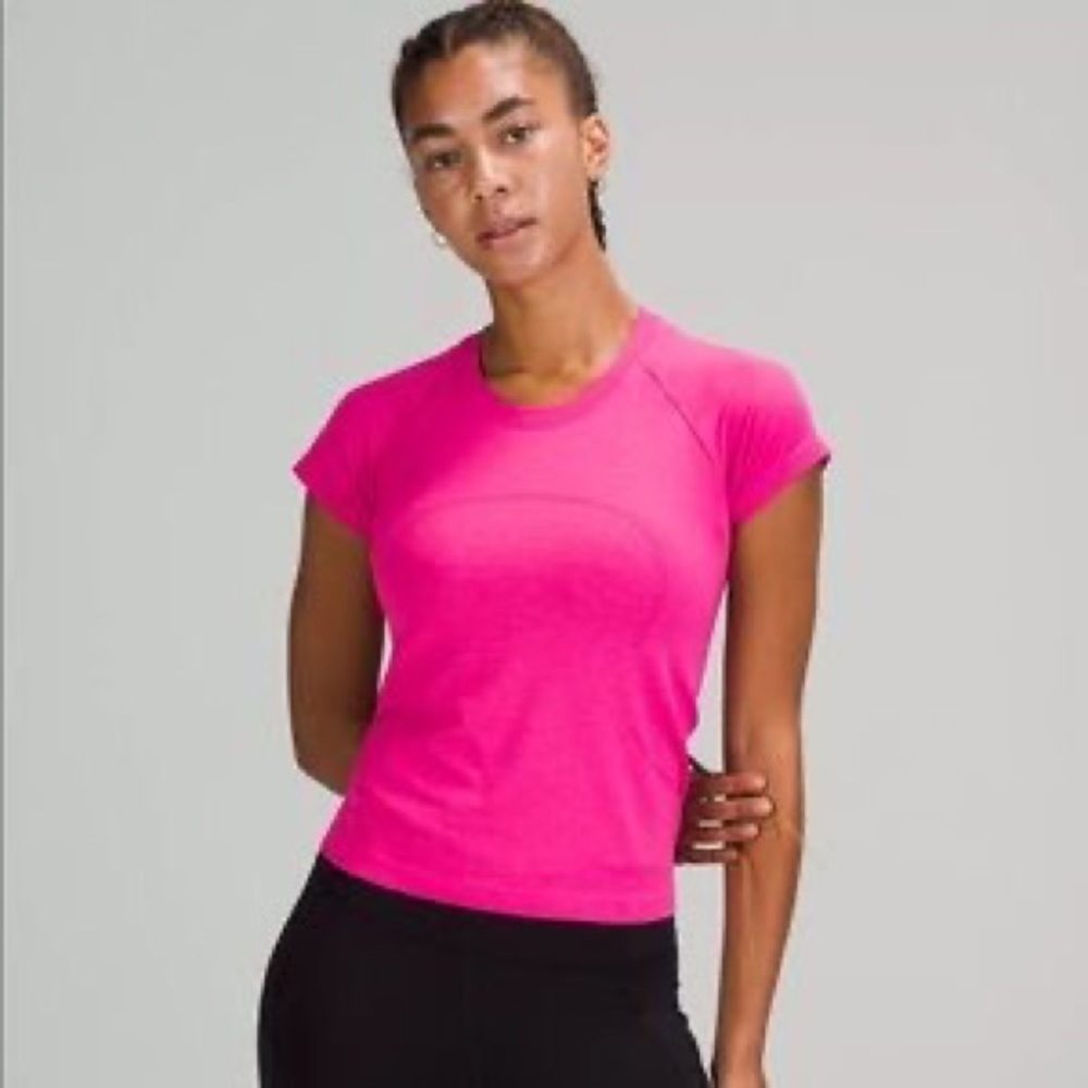 Hi! If you have any Lululemon swiftly tech please let me know